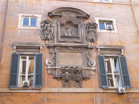 Monte dei Pegni Roma via Donizetti 12/A .